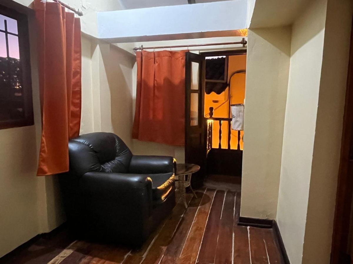 Hostal Andenes De Alabado Hotel Куско Екстериор снимка