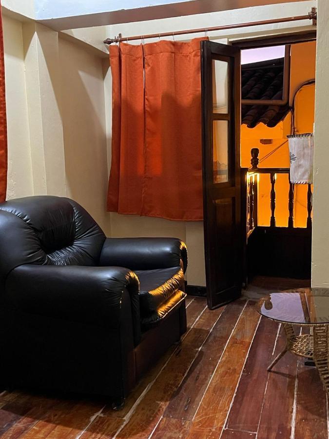 Hostal Andenes De Alabado Hotel Куско Екстериор снимка