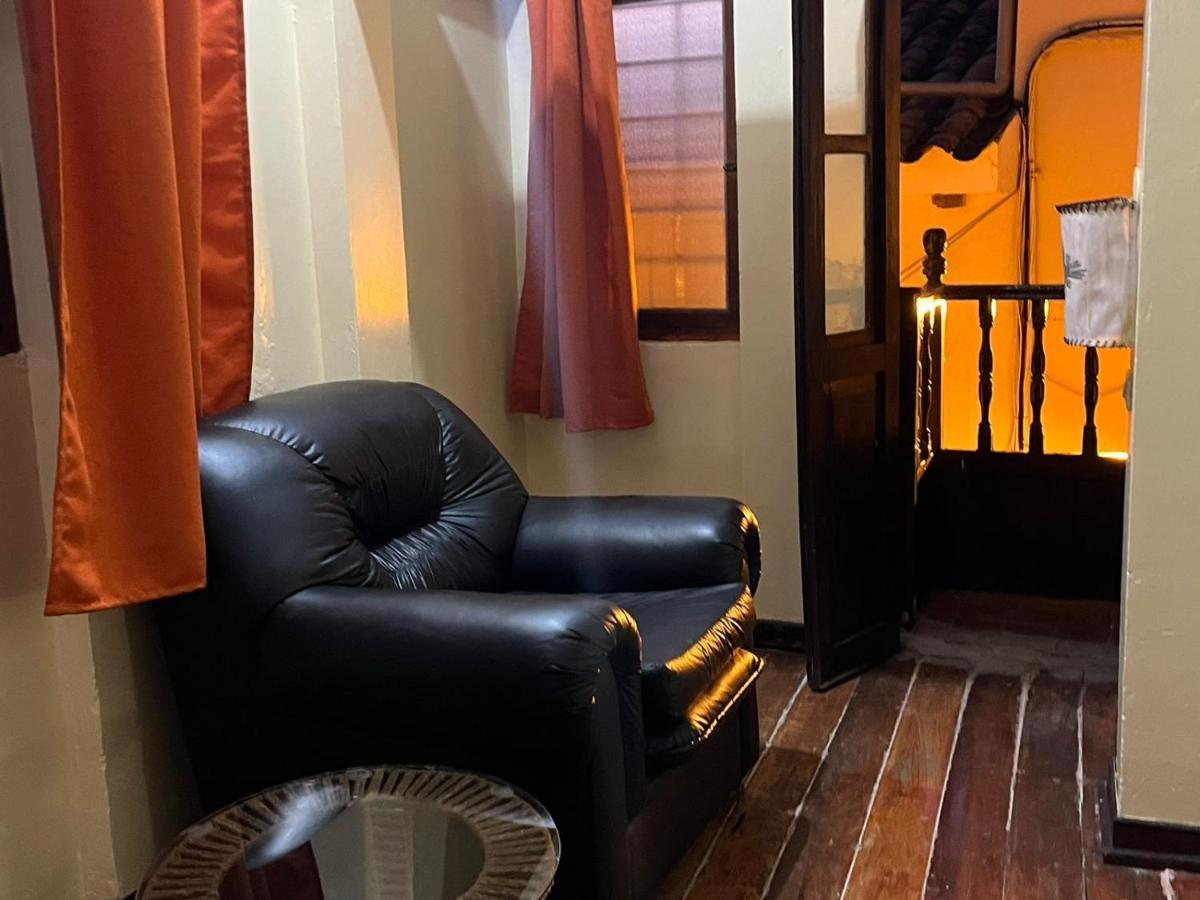 Hostal Andenes De Alabado Hotel Куско Екстериор снимка